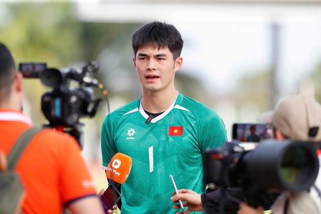 Thủ môn Trung Kiên đã cùng ĐT U22 Việt Nam giành chức vô địch SEA Games 33 Thủ môn Trung Kiên cùng U22 Việt Nam vô địch SEA Games 33