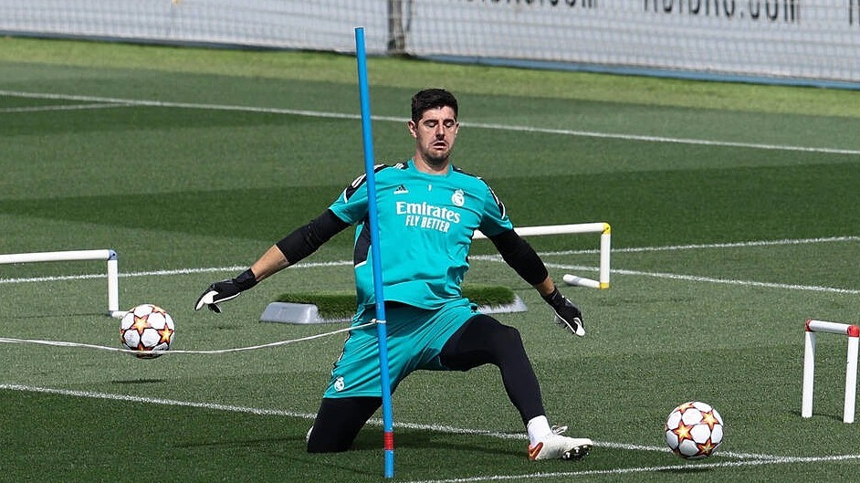 Real Madrid nhắm mục tiêu De Gea sau chấn thương nghiêm trọng của Courtois