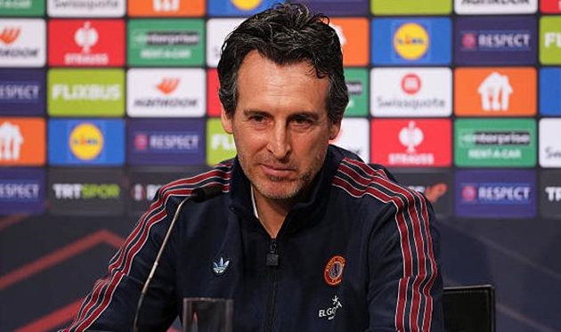 Unai Emery khiêm tốn với danh xưng ông vua Europa League. Unai Emery khiêm tốn với danh xưng ông vua Europa League.