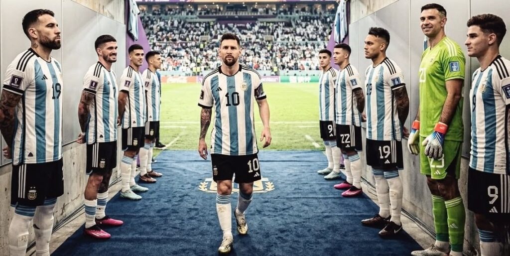 Sự chuyển dịch chiến thuật của Messi trong kỳ World Cup thứ sáu mở ra kỷ nguyên mới