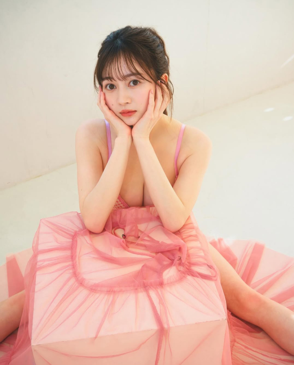 Yuna Ego vẫn giữ được nét trẻ trung cuốn hút