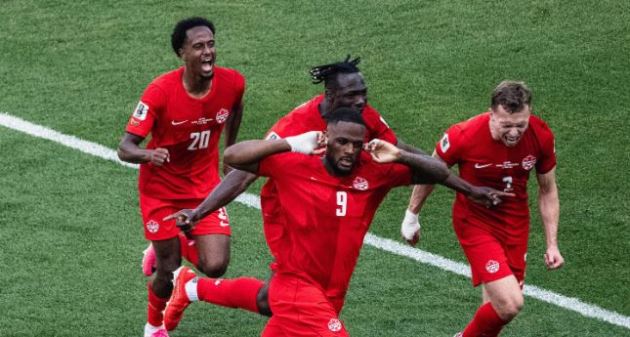 Nước cờ nhân sự giúp Canada giành điểm quý giá trước Bosnia tại World Cup lịch sử