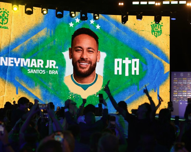 Người hâm mộ cổ vũ nhiệt liệt cho Neymar