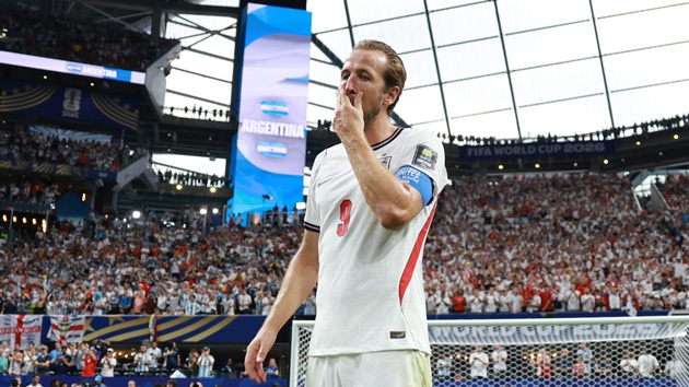 Harry Kane thi đấu khó khăn tại World Cup