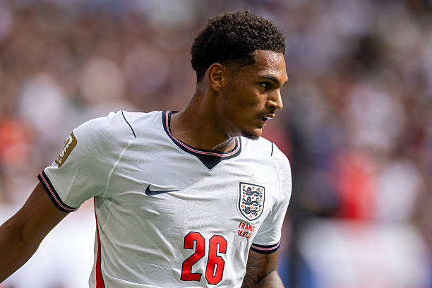 Jarell Quansah là phương án thay Saliba hoàn hảo cho Arsenal. Jarell Quansah tiềm năng thay thế cho Saliba tại Arsenal