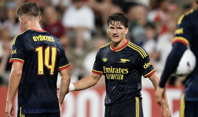 Tzolis sẵn sàng cạnh tranh sòng phẳng cho 1 suất đá chính ở Arsenal Tiền đạo Christos Tzolis tự tin cạnh tranh vị trí tại Arsenal