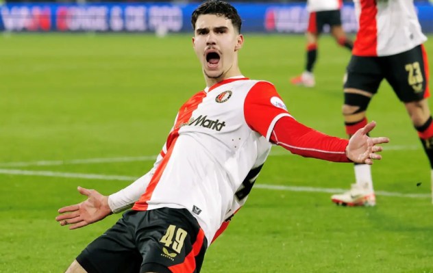 Nếu cập bến Hà Lan, Chido Obi phải cạnh tranh với Shaqueel van Persie Nếu cập bến Hà Lan, Chido Obi phải cạnh tranh với Shaqueel van Persie.