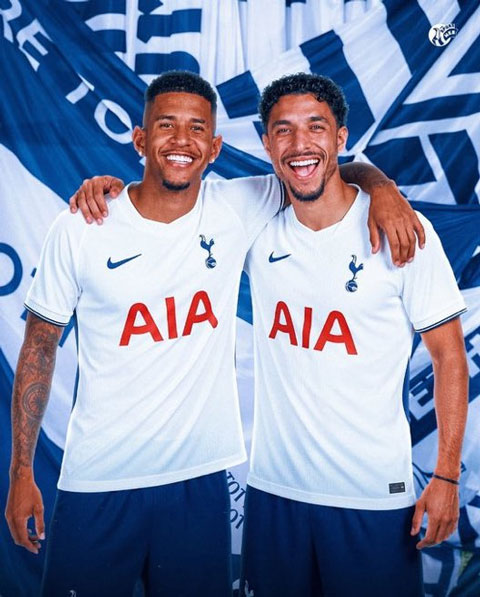 Marmoush có thể sớm tái hợp Savinho tại Tottenham - Ảnh: @SpursMedia_ Marmoush có thể sớm tái hợp Savinho tại Tottenham