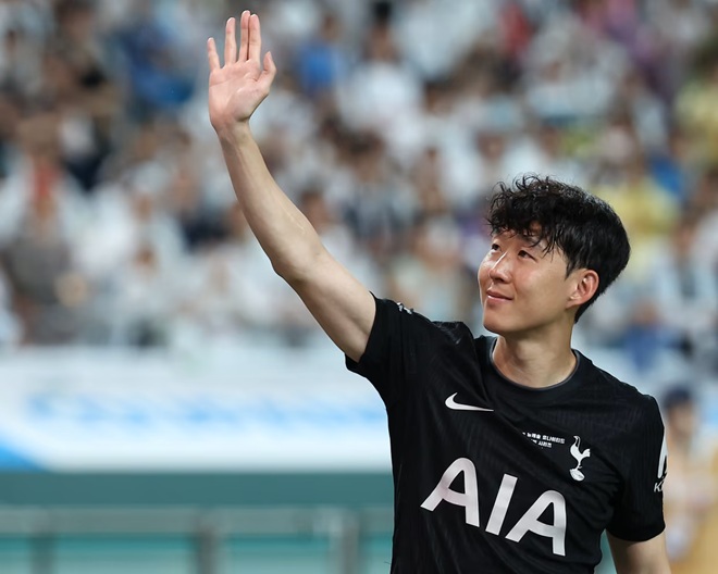 Son Heung-min là huyền thoại của Ngoại hạng Anh. Son Heung-min trong màu áo Tottenham