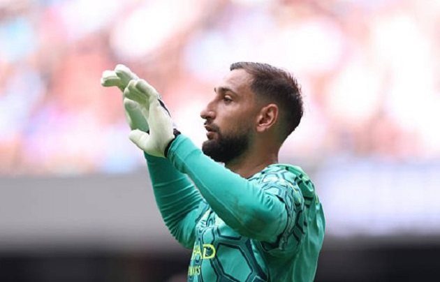 Donnarumma mắc lỗi dẫn đến bàn thua Donnarumma lúng túng trong trận đấu