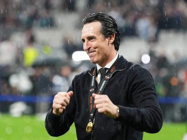 Unai Emery sẽ chạm trán đội bóng cũ Unai Emery đang chuẩn bị cho trận gặp PSG