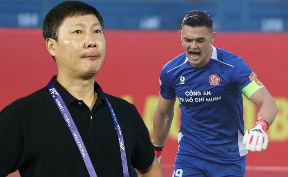 - Ảnh 3. HLV Kim Sang-sik chờ đợi Lê Giang Patrik suốt hơn 2 năm qua.
