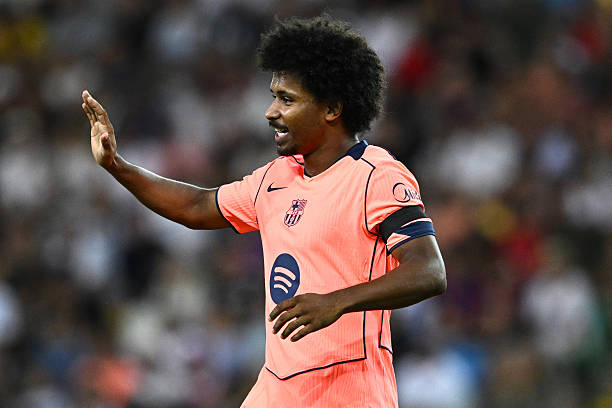 Karim Adeyemi là nhân tố đáng chú ý trên hàng công Barcelona. Karim Adeyemi trên sân tập