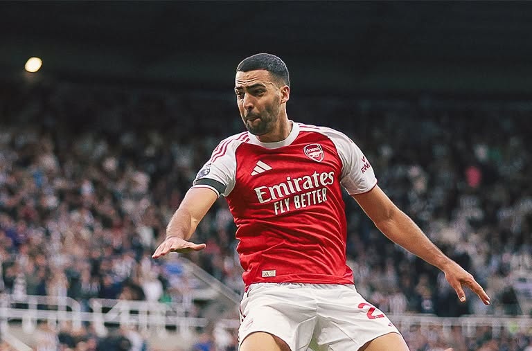 Arsenal tiếp tục phong độ ấn tượng trên sân Villa Park tại Ngoại hạng Anh