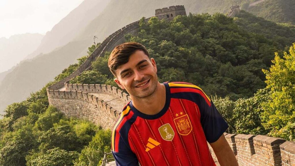 Pedri trải nghiệm du lịch Trung Quốc đầy sắc màu sau chức vô địch World Cup