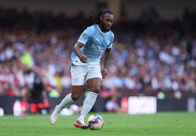 Doku thi đấu năng nổ gây áp lực cho Arsenal Doku nổi bật bên hành lang trái