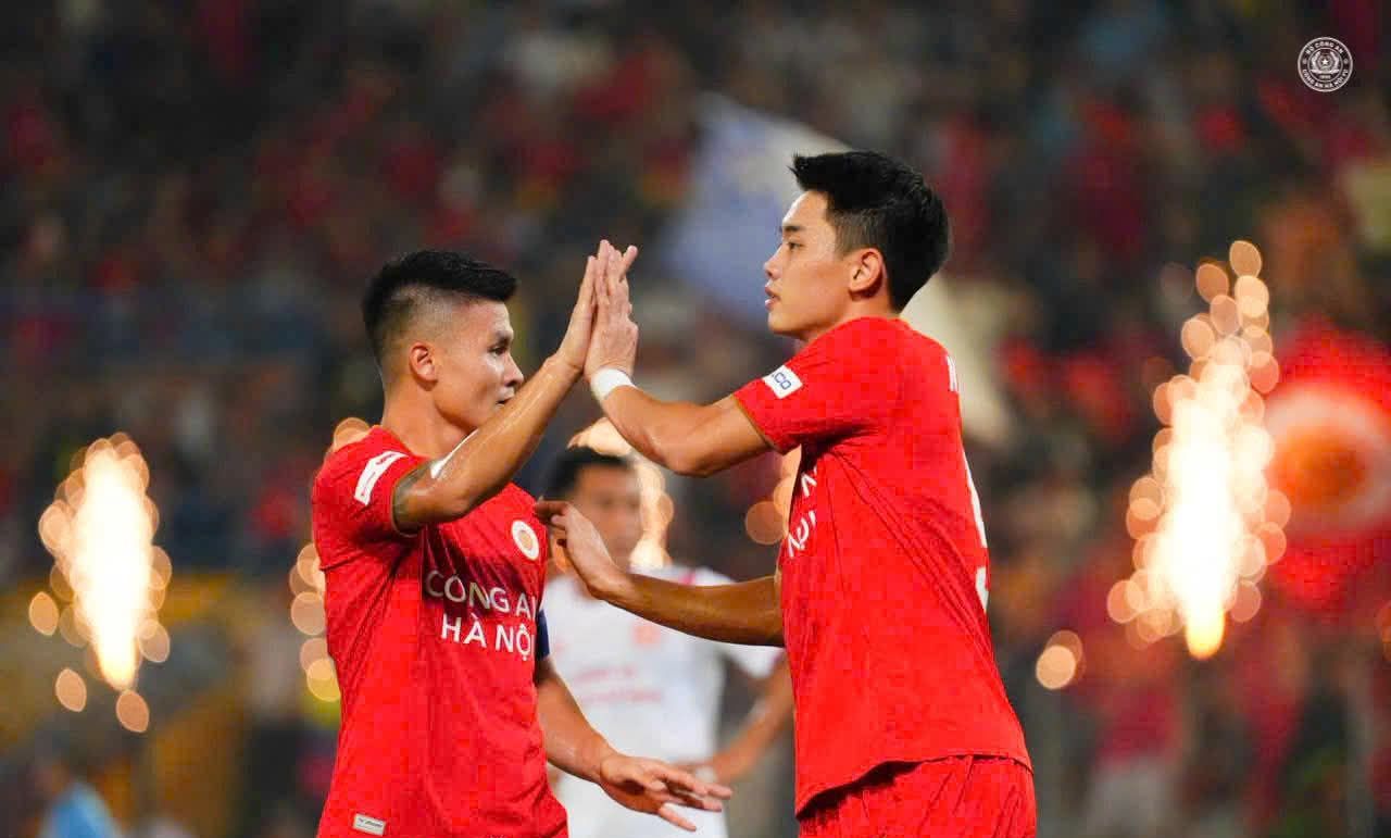 Đình Bắc ghi bàn cho Công an Hà Nội