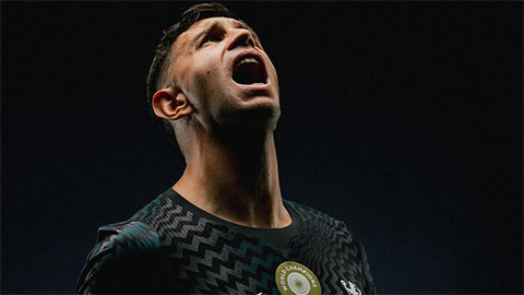 Martinez đã trở thành tân binh của Chelsea Martinez vừa ký hợp đồng với Chelsea