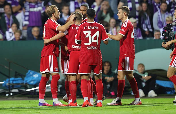 Schalke 04 đối đầu Bayern Munich ở vòng 2 Bundesliga trận cầu đinh tại Veltins-Arena