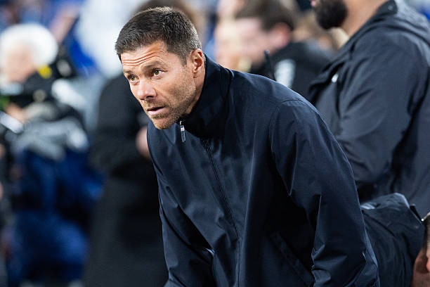 Xabi Alonso đang hướng các học trò đến sự ổn định
